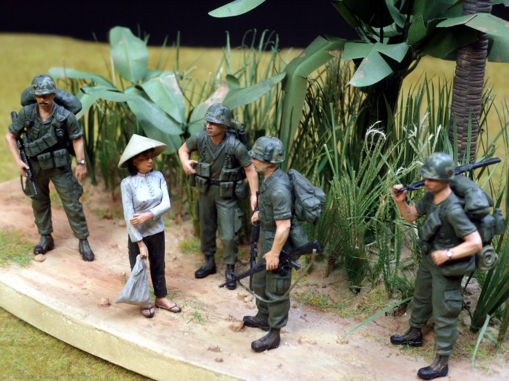 Diorama "Patroling Vietnam" .